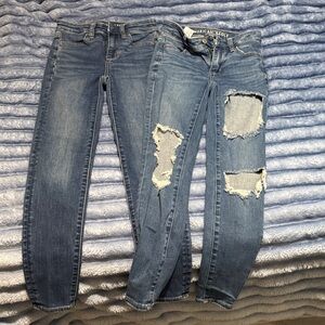 American Eagle Outfitters Women's Distressed and Classic Blue Skinny Jeans